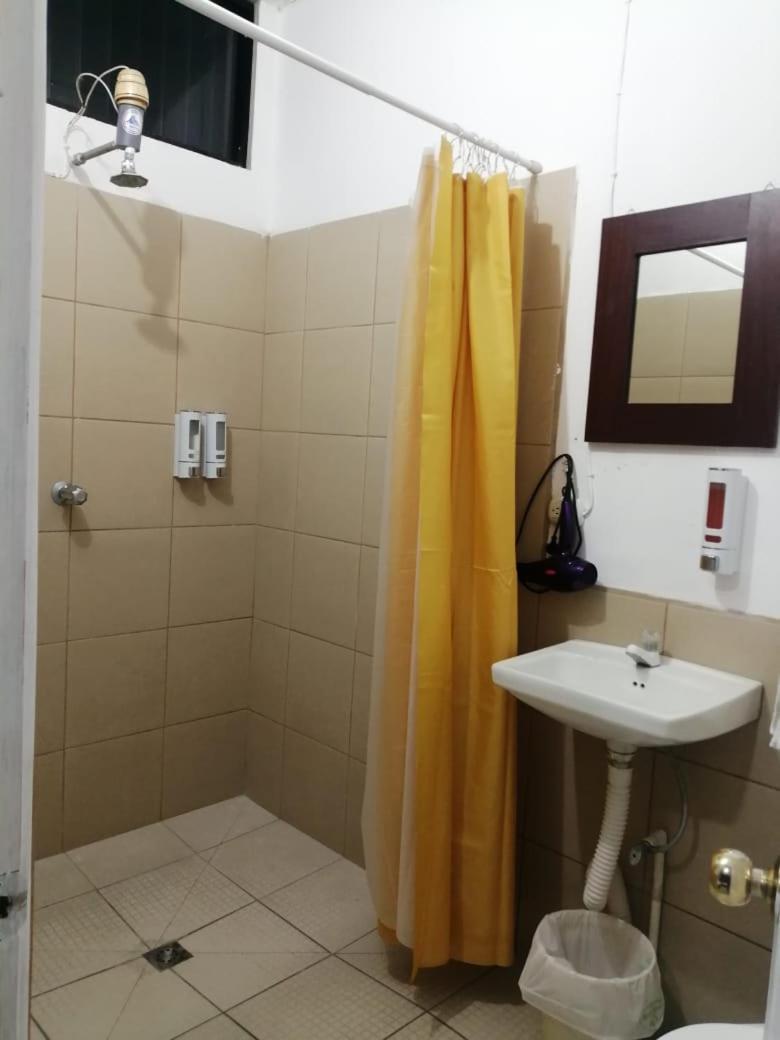 Global Airport Inn Free Shuttle グアテマラシティ 部屋 写真
